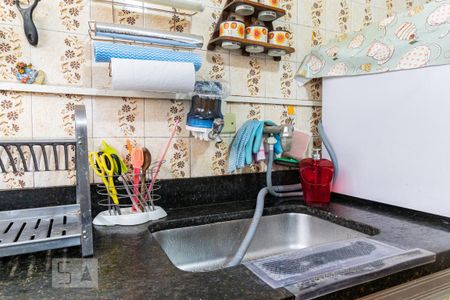 Casa à venda com 199m², 3 quartos e 5 vagasCozinha - Pia