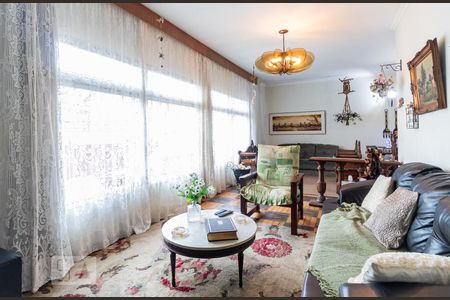 Sala de TV de casa à venda com 3 quartos, 199m² em Cupecê, São Paulo