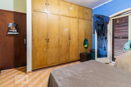 Casa à venda com 199m², 3 quartos e 5 vagasQuarto 2