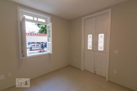 Sala de casa à venda com 3 quartos, 200m² em Vila Isabel, Rio de Janeiro