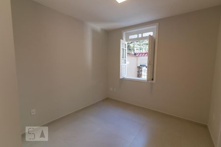 Sala de casa à venda com 3 quartos, 200m² em Vila Isabel, Rio de Janeiro