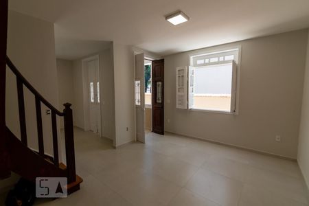 Sala de casa à venda com 3 quartos, 200m² em Vila Isabel, Rio de Janeiro