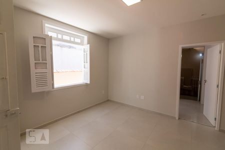 Sala de casa à venda com 3 quartos, 200m² em Vila Isabel, Rio de Janeiro