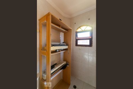 Casa à venda com 264m², 3 quartos e 4 vagas Casa à venda com 264m², 3 quartos e 4 vagasBanheiro da Edícula