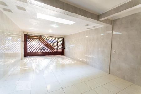 Casa à venda com 264m², 3 quartos e 4 vagas Casa à venda com 264m², 3 quartos e 4 vagasGaragem