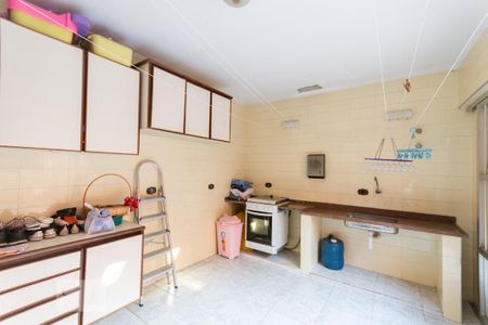 Casa à venda com 264m², 3 quartos e 4 vagas Casa à venda com 264m², 3 quartos e 4 vagasÁrea de Serviço