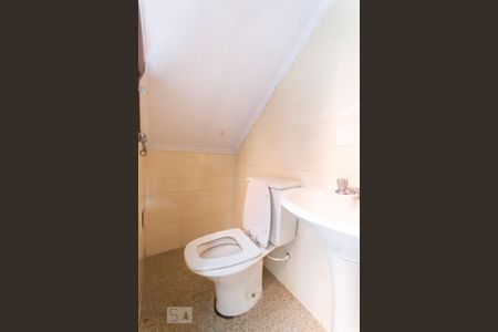 Casa à venda com 264m², 3 quartos e 4 vagas Casa à venda com 264m², 3 quartos e 4 vagasBanheiro de Serviço