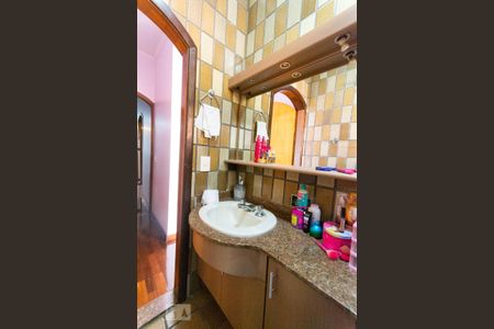 Casa à venda com 264m², 3 quartos e 4 vagas Casa à venda com 264m², 3 quartos e 4 vagasBanheiro da Suíte 2