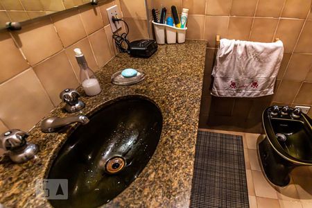 Apartamento à venda com 165m², 3 quartos e 1 vagaBanheiro 2