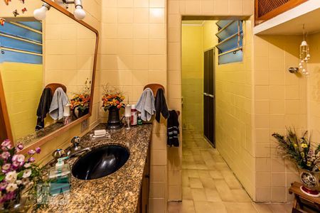 Apartamento à venda com 165m², 3 quartos e 1 vagaBanheiro 1