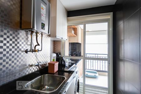 Área de Serviço de apartamento para alugar com 2 quartos, 60m² em Centro, Osasco