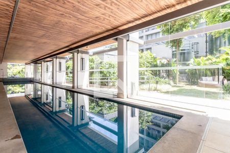 Studio à venda com 32m², 1 quarto e sem vagaÁrea comum - Piscina