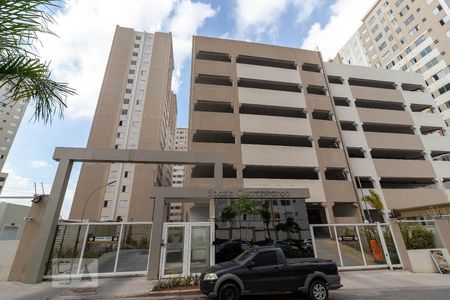 Apartamento para alugar com 42m², 2 quartos e 1 vaga Apartamento para alugar com 42m², 2 quartos e 1 vagaFachada