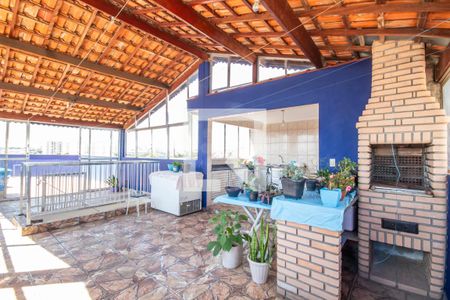 Casa à venda com 200m², 4 quartos e 3 vagas Casa à venda com 200m², 4 quartos e 3 vagasChurrasqueira