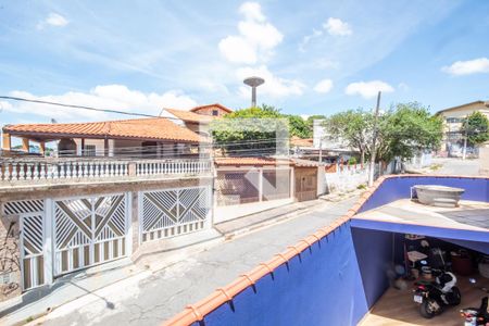 Casa à venda com 200m², 4 quartos e 3 vagas Casa à venda com 200m², 4 quartos e 3 vagasVista do Quarto 2