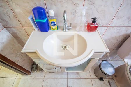 Casa à venda com 200m², 4 quartos e 3 vagas Casa à venda com 200m², 4 quartos e 3 vagasBanheiro 2