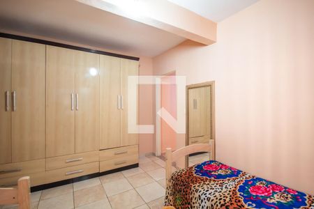 Casa à venda com 200m², 4 quartos e 3 vagas Casa à venda com 200m², 4 quartos e 3 vagasQuarto 4