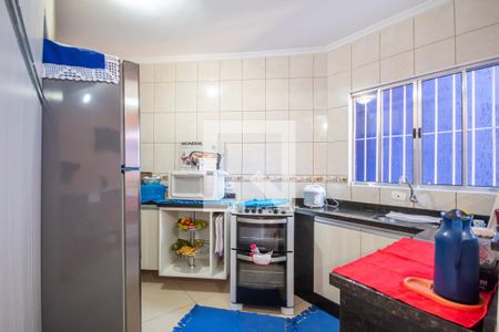 Casa à venda com 200m², 4 quartos e 3 vagas Casa à venda com 200m², 4 quartos e 3 vagasCozinha