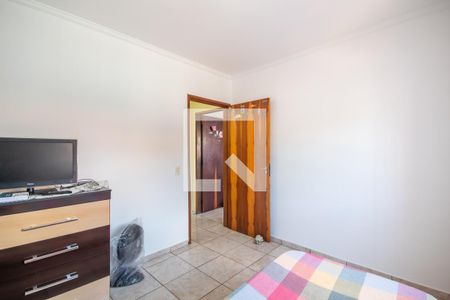 Casa à venda com 200m², 4 quartos e 3 vagas Casa à venda com 200m², 4 quartos e 3 vagasQuarto 2