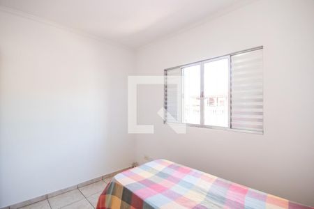 Casa à venda com 200m², 4 quartos e 3 vagas Casa à venda com 200m², 4 quartos e 3 vagasQuarto 2