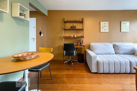 Sala de apartamento para alugar com 1 quarto, 60m² em Pinheiros, São Paulo