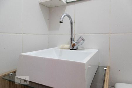 Casa de condomínio para alugar com 60m², 2 quartos e 1 vaga Casa de condomínio para alugar com 60m², 2 quartos e 1 vagaBanheiro - Torneira