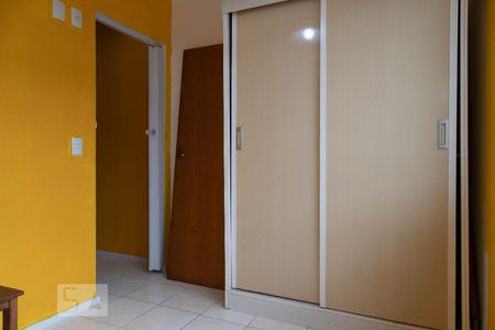 Quarto 1 de casa de condomínio para alugar com 2 quartos, 60m² em Vargem Pequena, Rio de Janeiro