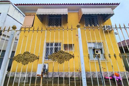 Apartamento para alugar com 65m², 2 quartos e sem vagaFachada