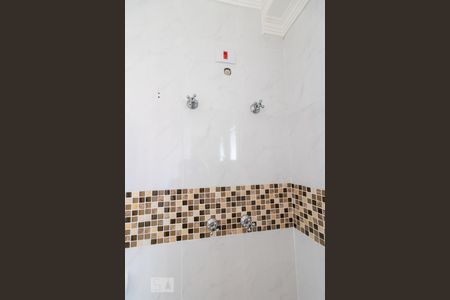 Banheiro  de apartamento à venda com 2 quartos, 105m² em Vila Alzira, Santo André