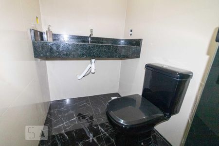 Apartamento à venda com 105m², 2 quartos e 1 vaga Apartamento à venda com 105m², 2 quartos e 1 vagaBanheiro da Cobertura