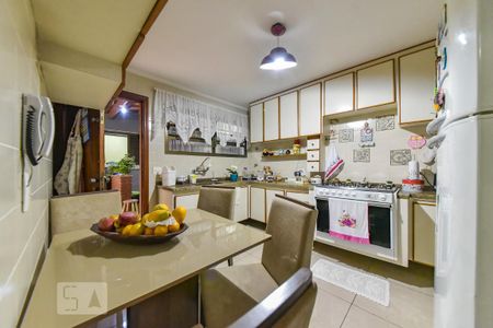 Casa para alugar com 200m², 3 quartos e 3 vagasCozinha