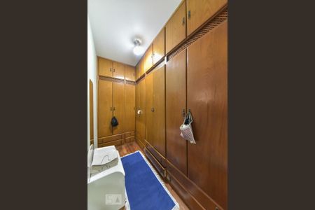 Casa para alugar com 200m², 3 quartos e 3 vagasCloset da suíte 3