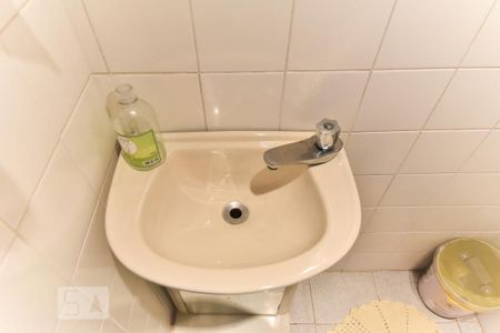 Casa para alugar com 200m², 3 quartos e 3 vagasBanheiro de Serviço