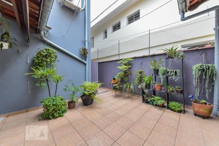 Casa para alugar com 200m², 3 quartos e 3 vagasQuintal
