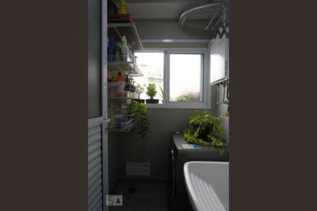 Apartamento para alugar com 67m², 2 quartos e 1 vagaÁrea de Serviço