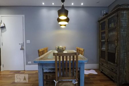 Apartamento para alugar com 67m², 2 quartos e 1 vagaSala