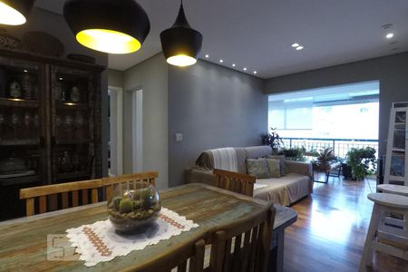 Apartamento para alugar com 67m², 2 quartos e 1 vagaSala