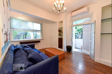Sala de apartamento para alugar com 1 quarto, 86m² em Leblon, Rio de Janeiro