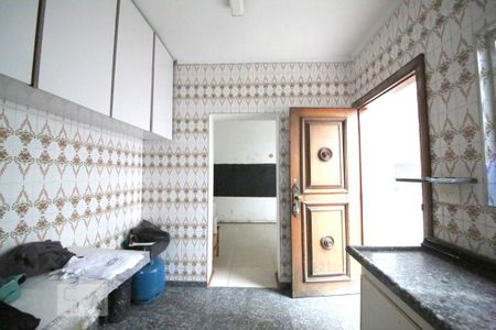 Casa para alugar com 240m², 3 quartos e 2 vagasCozinha