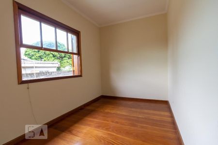 Casa à venda com 250m², 4 quartos e 3 vagas Casa à venda com 250m², 4 quartos e 3 vagasQuarto 3