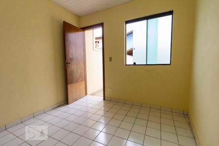 Casa à venda com 250m², 4 quartos e 3 vagas Casa à venda com 250m², 4 quartos e 3 vagasQuarto de Serviço