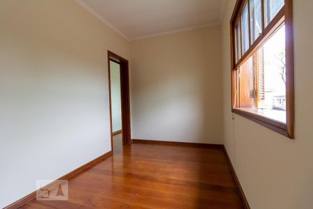 Casa à venda com 250m², 4 quartos e 3 vagas Casa à venda com 250m², 4 quartos e 3 vagasQuarto 3
