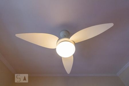 Casa à venda com 250m², 4 quartos e 3 vagas Casa à venda com 250m², 4 quartos e 3 vagasDetalhe Ventilador Quarto 2