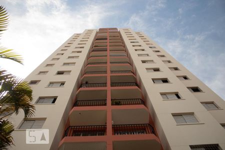 Apartamento à venda com 60m², 2 quartos e 1 vagaFachada