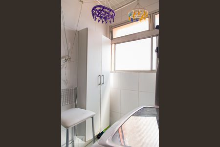 Apartamento à venda com 60m², 2 quartos e 1 vagaÁrea de serviço