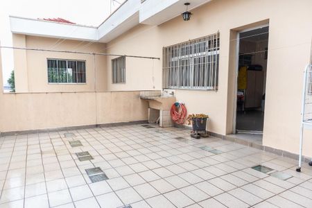 Casa à venda com 712m², 6 quartos e 4 vagas Casa à venda com 712m², 6 quartos e 4 vagasÁrea de serviço