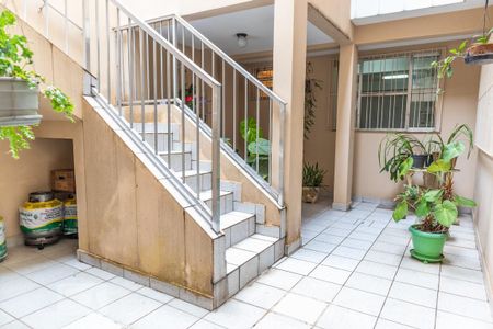 Casa à venda com 712m², 6 quartos e 4 vagas Casa à venda com 712m², 6 quartos e 4 vagasÁrea comum