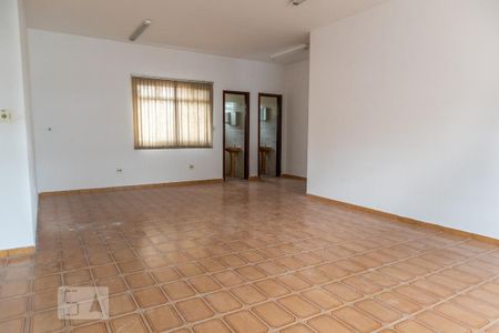 Casa à venda com 712m², 6 quartos e 4 vagas Casa à venda com 712m², 6 quartos e 4 vagasSalão