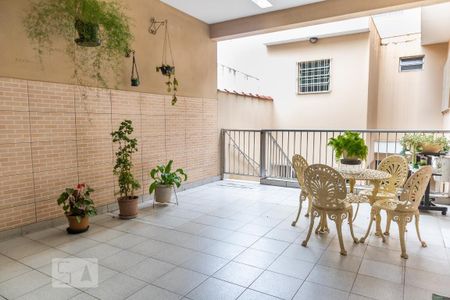 Casa à venda com 712m², 6 quartos e 4 vagas Casa à venda com 712m², 6 quartos e 4 vagasÁrea de lazer