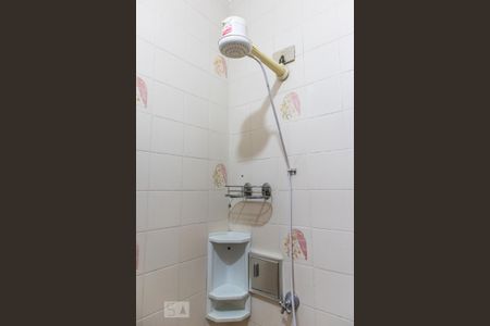 Casa à venda com 712m², 6 quartos e 4 vagas Casa à venda com 712m², 6 quartos e 4 vagasBanheiro da suíte 2